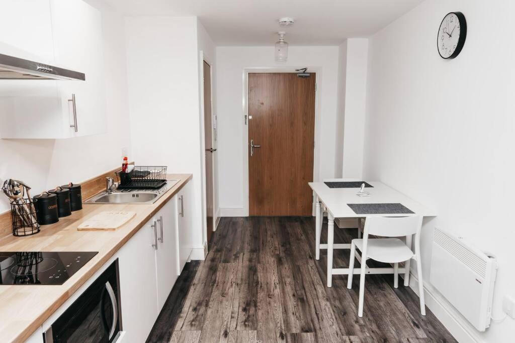Stunning Modern Heart Of The City Apartment شيفيلد المظهر الخارجي الصورة